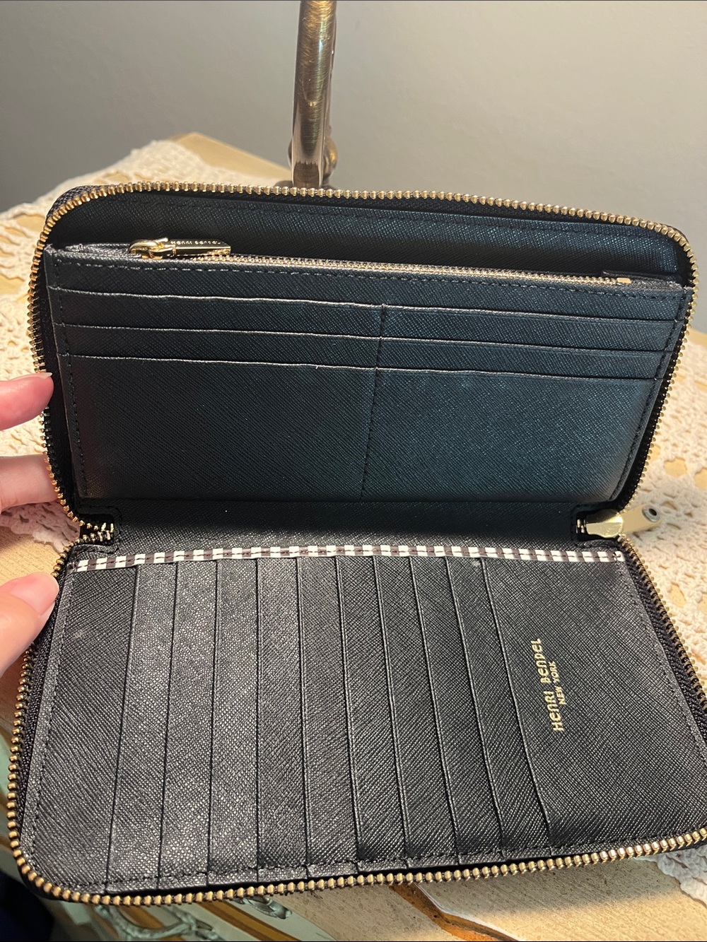 Henri Bendel Black Saffiano Leather Long Wallet Bright Gold Zip Closure Gorgeous - Picture 7 of 10